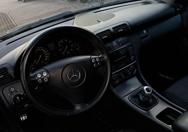 Mercedes-Benz Klasa C cena 12800 przebieg: 272111, rok produkcji 2004 z Łódź małe 352